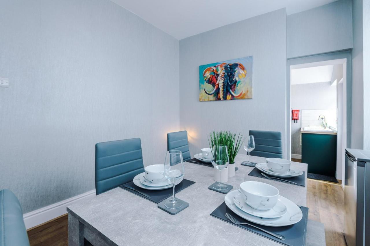 3 Bed Property, Upto 8 Guests Near City Centre Mánchester Exterior foto